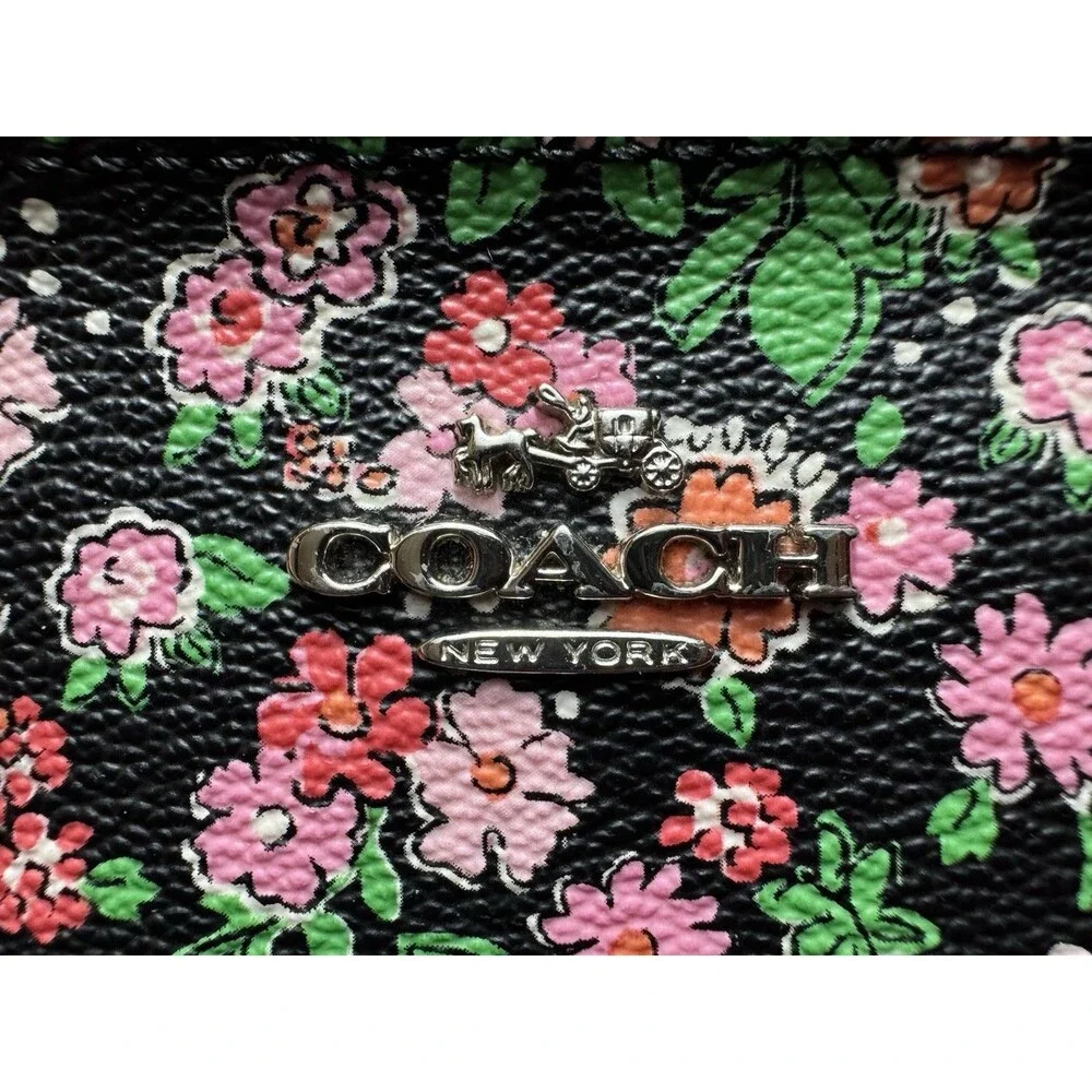 Coach Posey Cluster Floral Wristlet Wallet Travel Pink Mini Bag Flowers - Picture 7 of 9